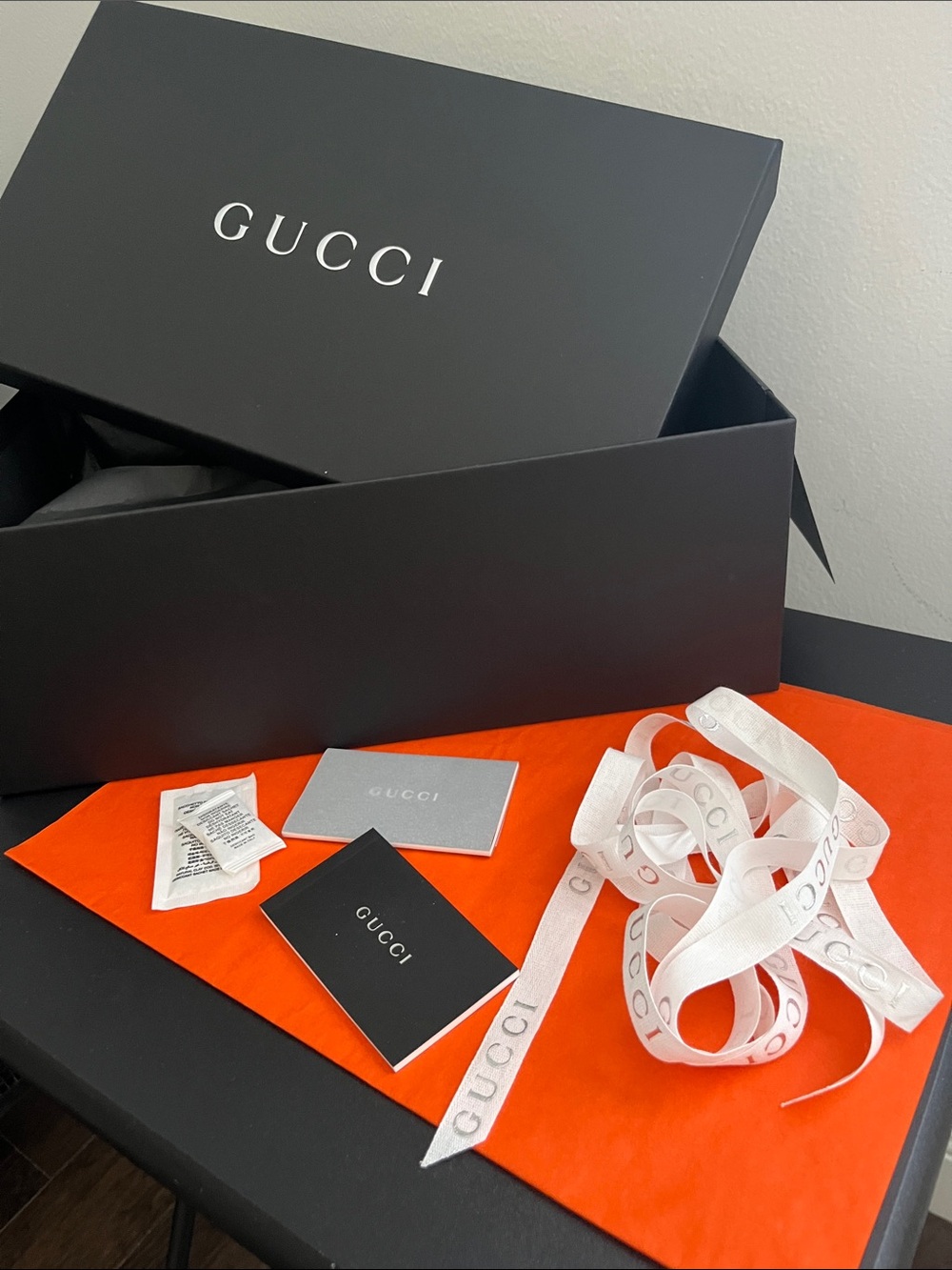 Men Accessories - Box Contents